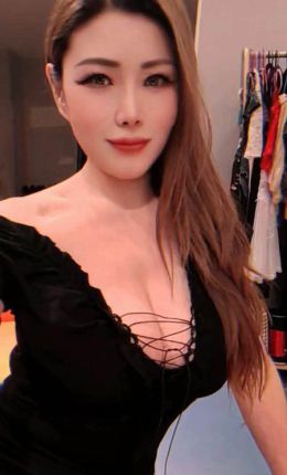 武汉光谷韵味少妇红唇