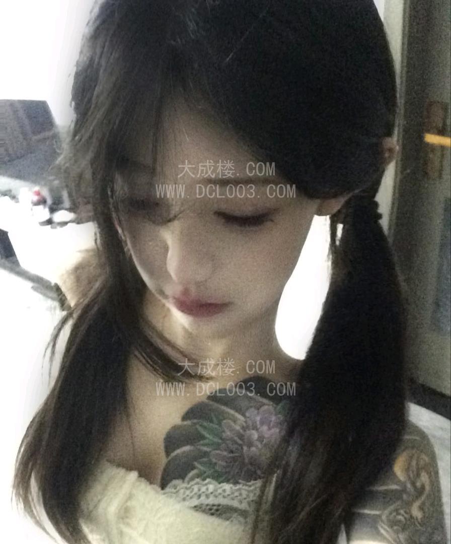 天河性感骨感极美精神小妹