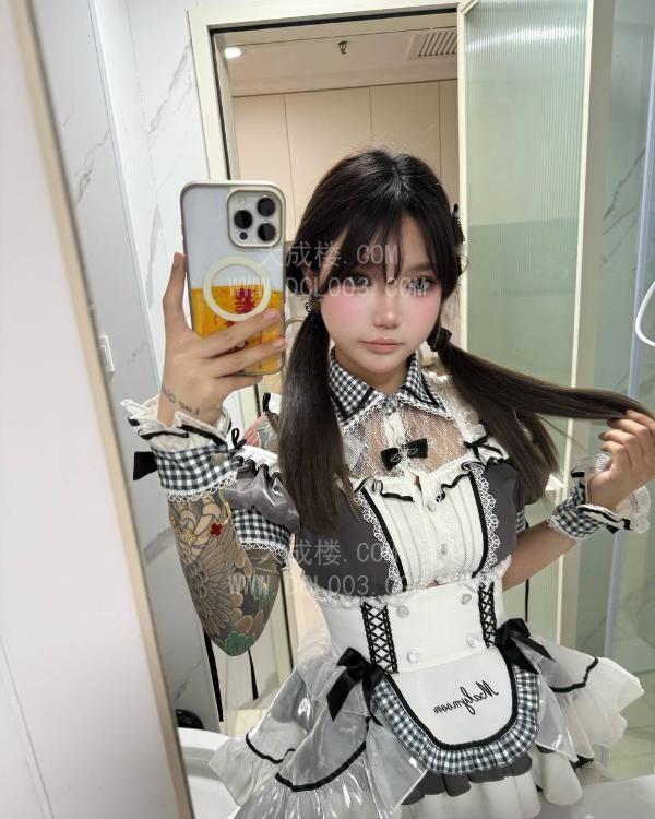 长宁美胸纹身骚妹咻咻