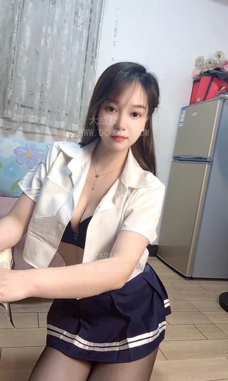 白云制服骚妹