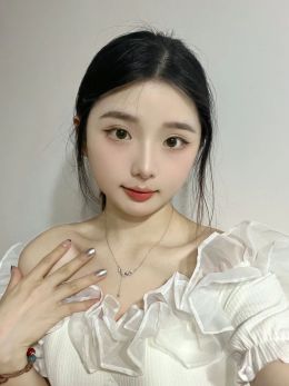 闵行乖巧甜美女孩