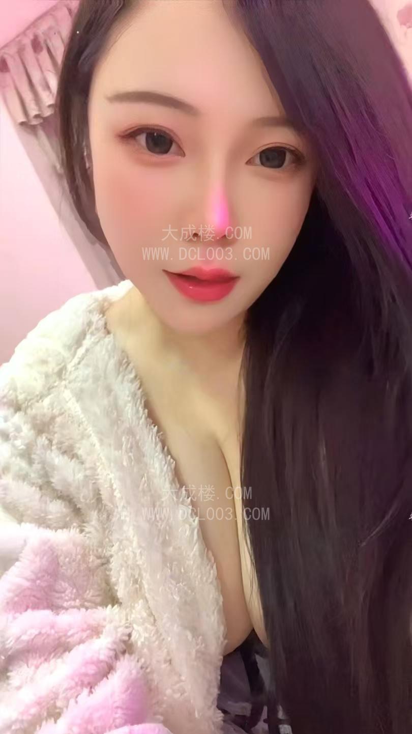 成都武侯大奶妞