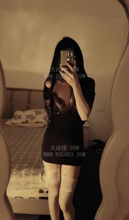 南京栖霞马群嫩妹