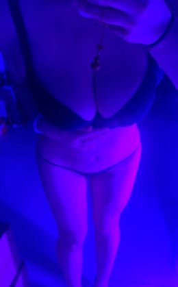 天河巨乳大屁股BBW