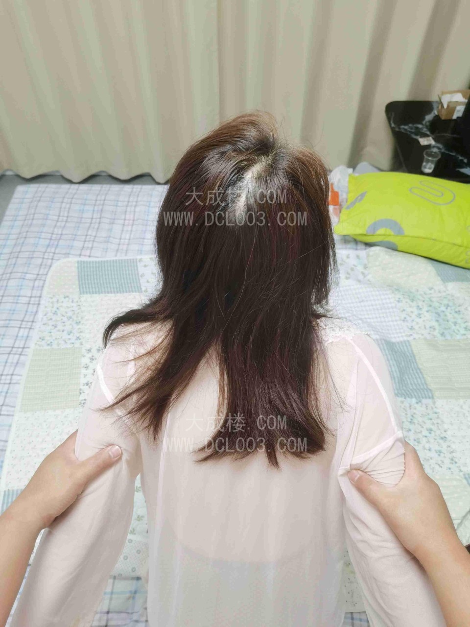 津南娇小可人妹子