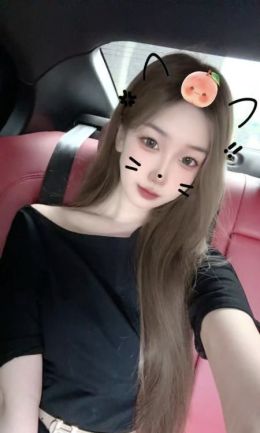 性感苗条零零后妹