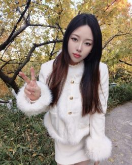 湖州童颜巨乳小美女