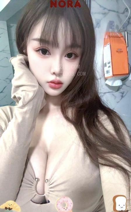 佛山黑丝长腿大胸八姐